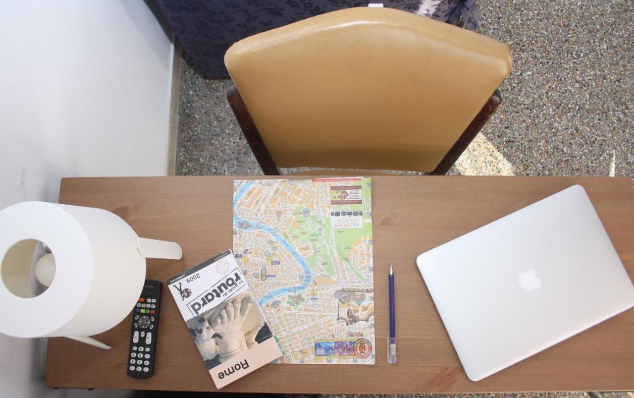 Acomodação com café da manhã  B&B Msg Roma Roma
