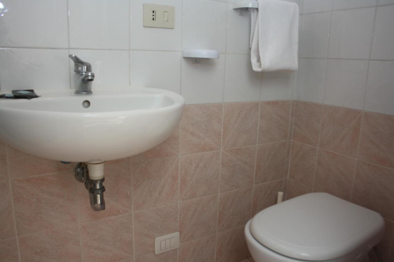 B&B Msg Roma Acomodação com café da manhã  3*